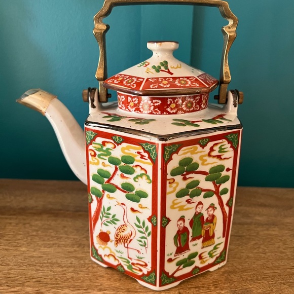 Vintage Japanese Stoneware Hexagon Teapot Brass Handle Chinoiserie People Trees - Picture 2 of 10